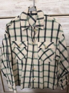 ZARA Cream, Green and Black Plaid Button-Up
